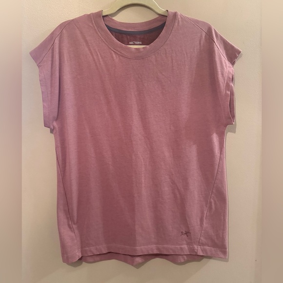 Arc'teryx Tops - Arc'teryx Women's Mauve Short Sleeve Tee, Size M